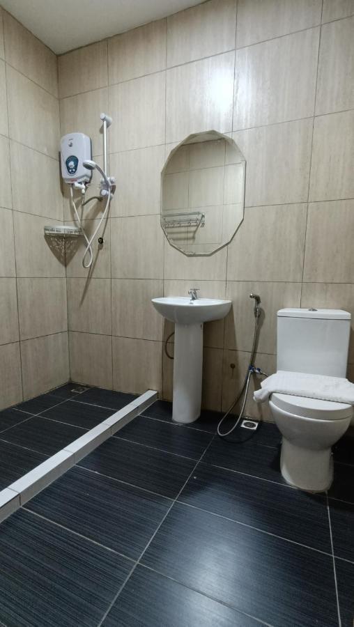 Unikarya Lodge Kota Kinabalu Luaran gambar